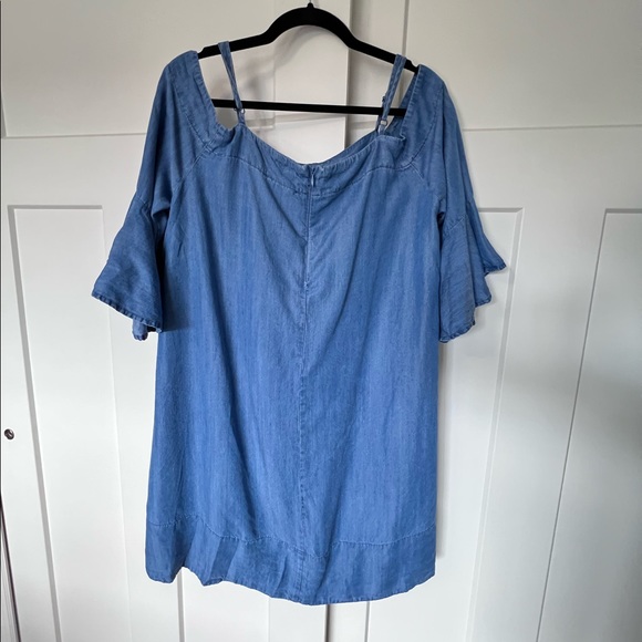 Off The Shoulder Chambray Shift Dress with Adjustable Straps - Picture 2 of 9